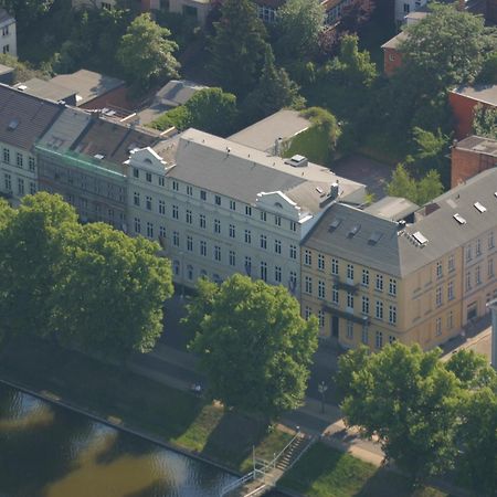 Hotel Niederlaendischer Hof Шверин Екстериор снимка