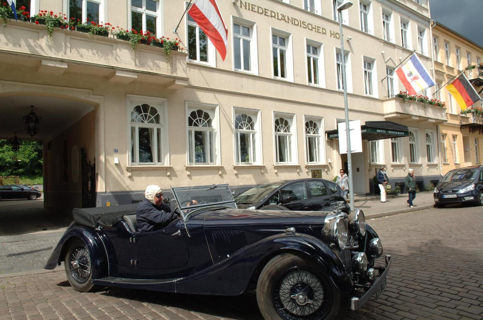 Hotel Niederlaendischer Hof Шверин Екстериор снимка
