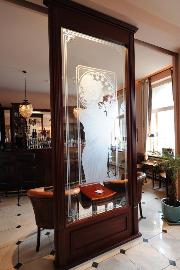Hotel Niederlaendischer Hof Шверин Екстериор снимка
